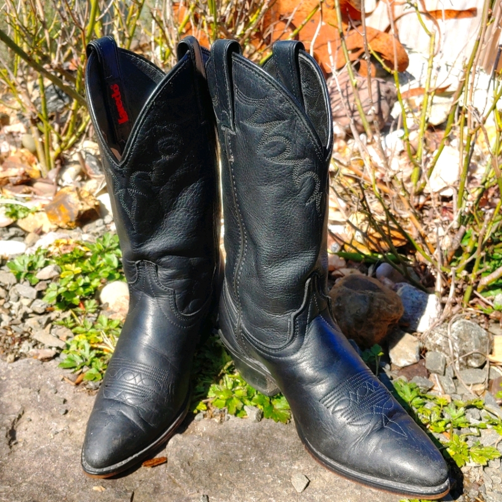 Vintage Black Laredo Cowboy Boots 6.5M